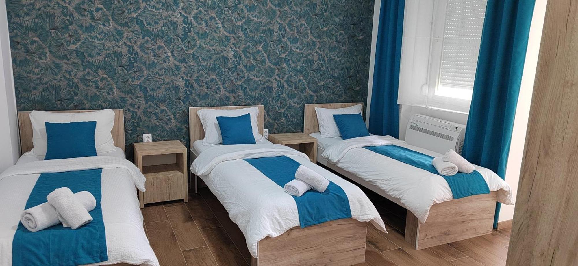 Restoran Orijent 5 Aparthotel Sombor Exterior photo